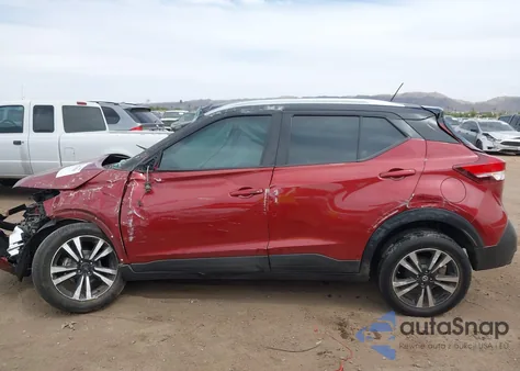 2018 Nissan Kicks Sv z USA, uszkodzony, nr VIN 3N1CP5CU0JL542744